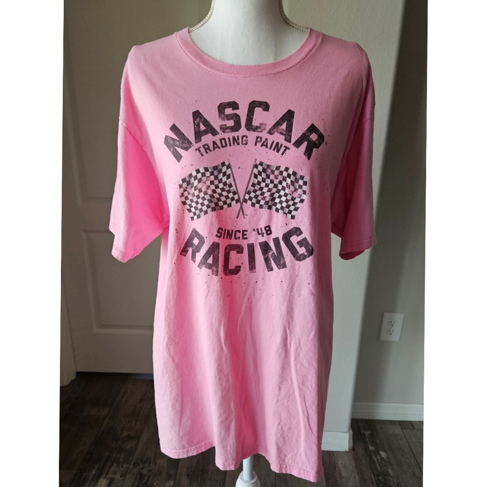 Nascar Racing Pink Tee ๐ - Picture 1 of 3